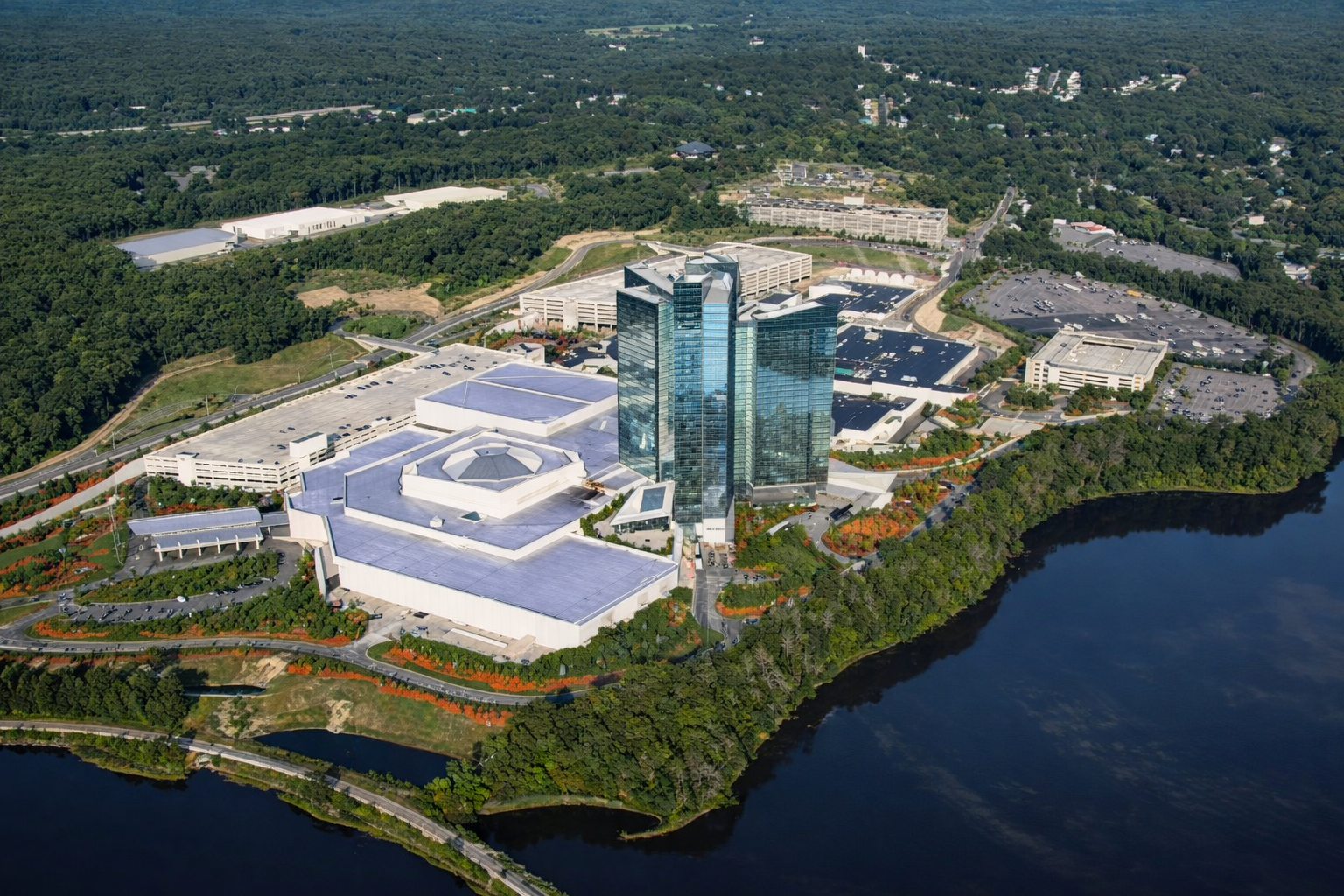 Mohegan Sun Casino & Resort Garages